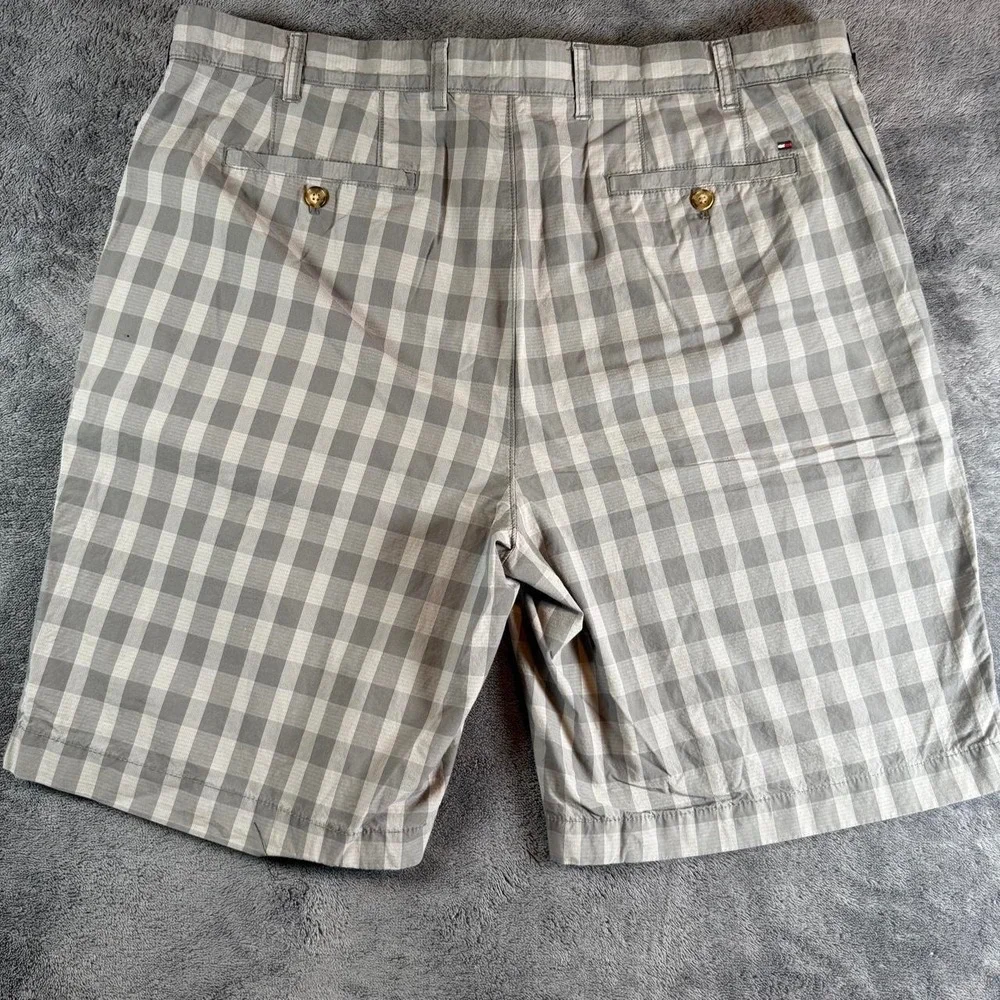 Tommy Hilfiger Mens Grey White Gingham Plaid Cotton Chino Shorts Size 40